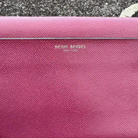 Henri Bendel NWT $278 Uptown Clutch Wallet on Chain Burgundy Leather Gold Chain